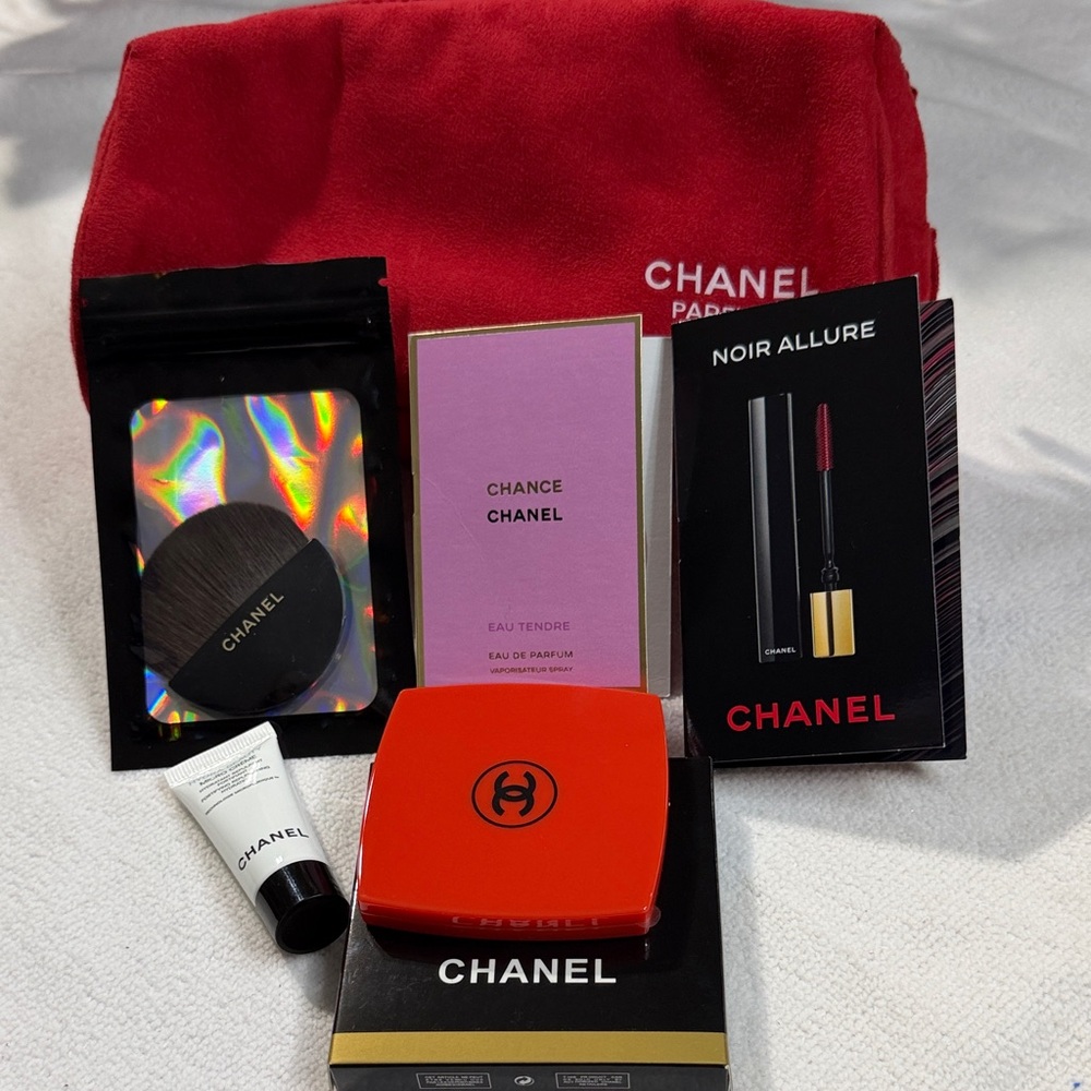 CHANEL bundle Red Pouch Beauty Collection